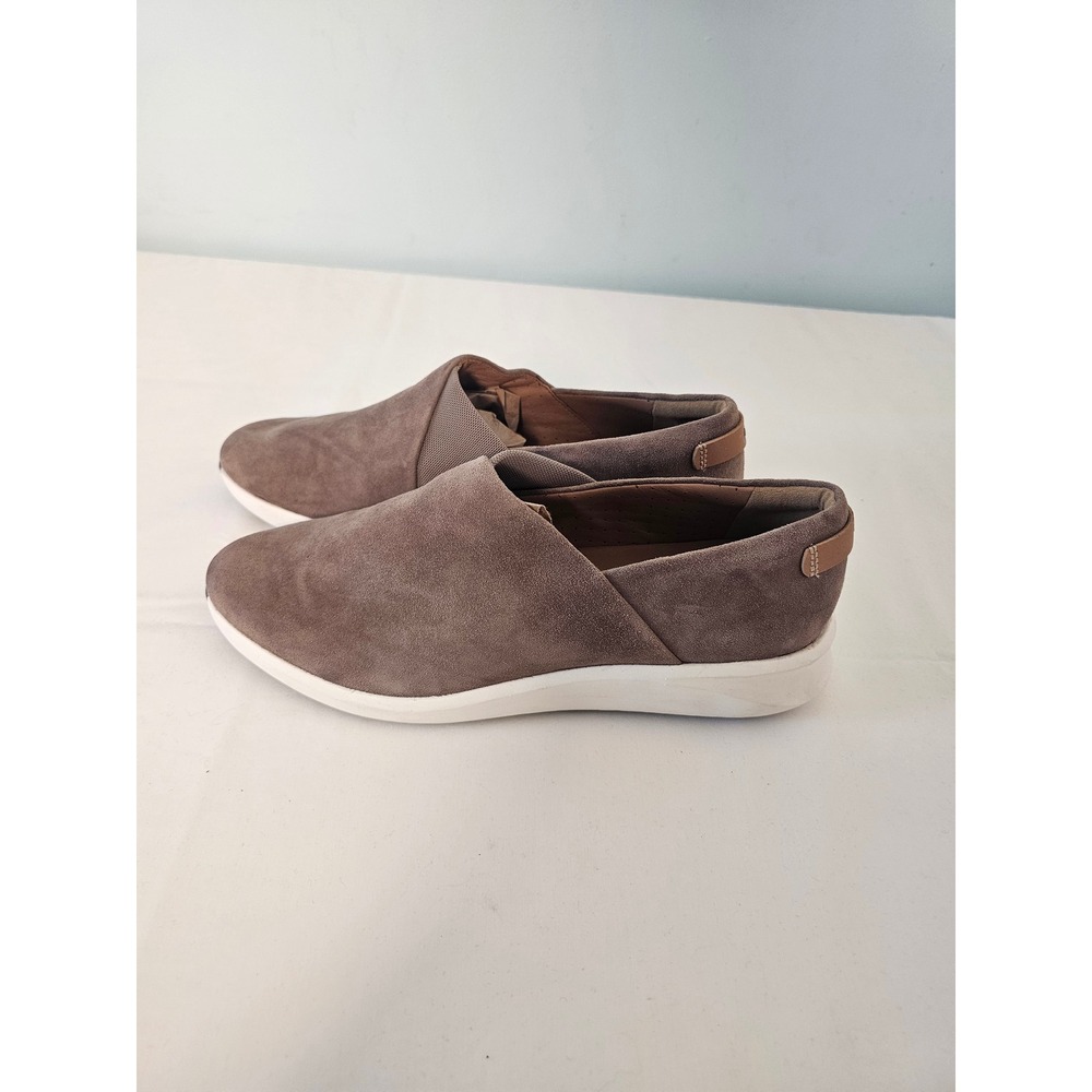Comfort Clarks Unstructured Slip On Womens 9.5 Taupe Suede Loafers 261404144070